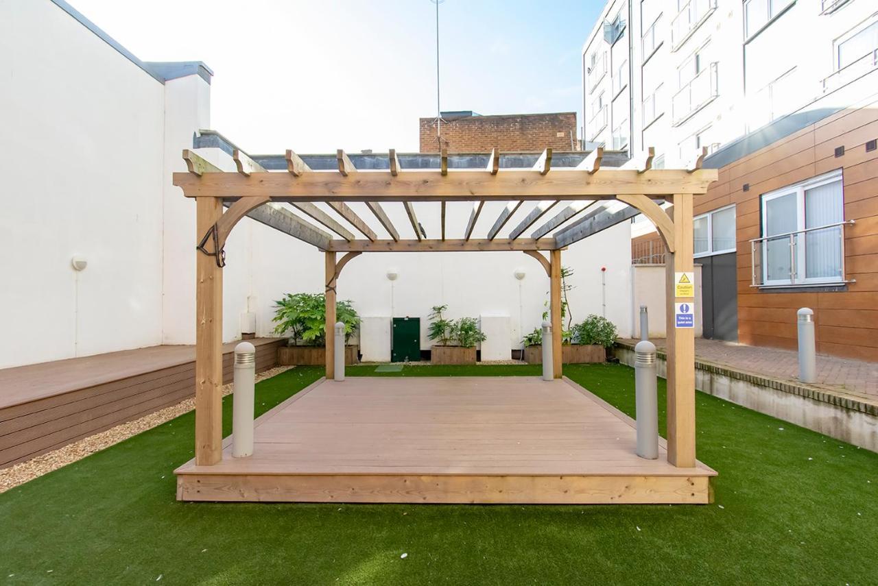 Апартаменти Modern 1 Bed Flat 2 Mins Walk From Restaurants Bars Clubs & Beach! Wow! Борнмут Екстер'єр фото