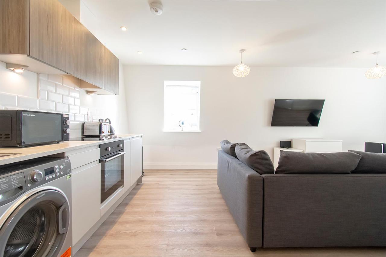 Апартаменти Modern 1 Bed Flat 2 Mins Walk From Restaurants Bars Clubs & Beach! Wow! Борнмут Екстер'єр фото